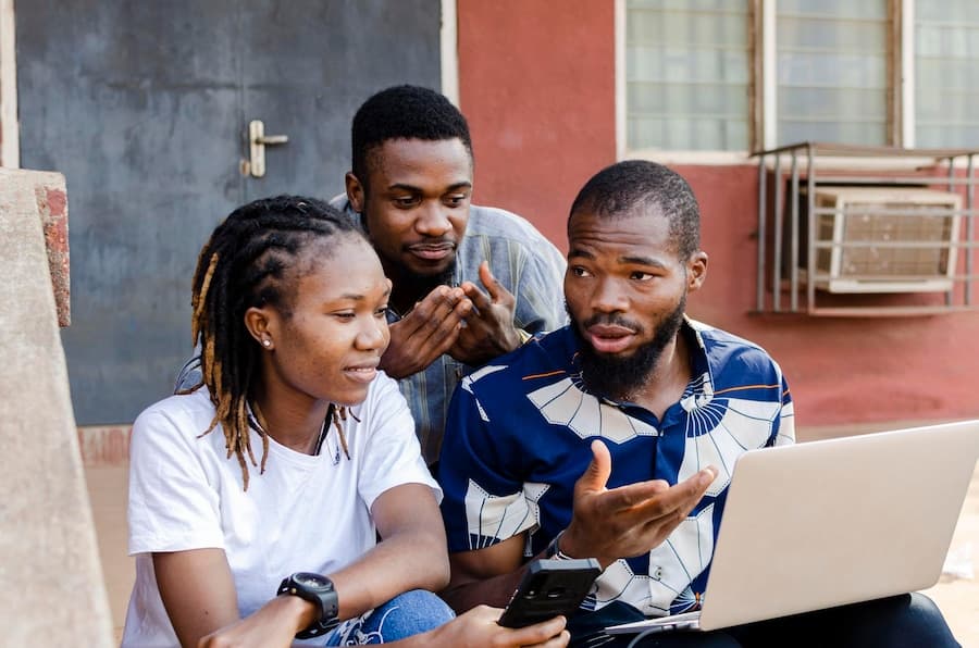 Students learning together